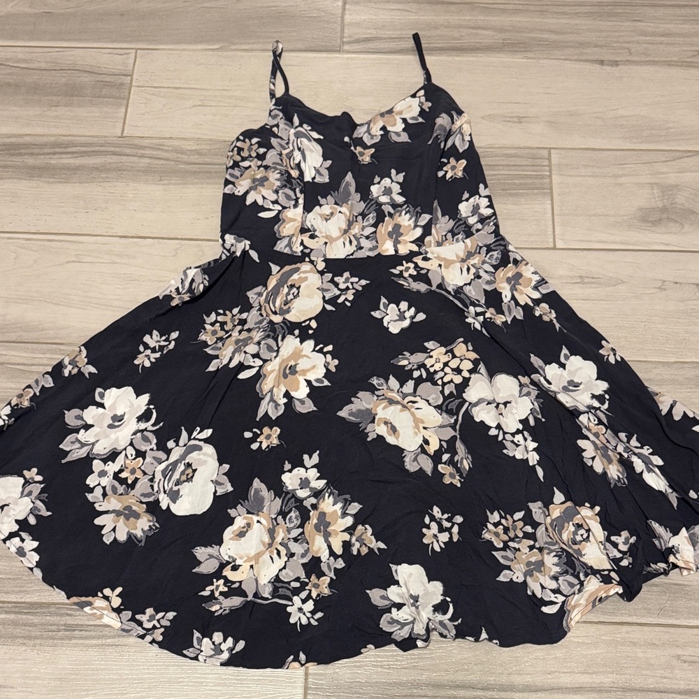 Old Navy Floral Black and White Dress